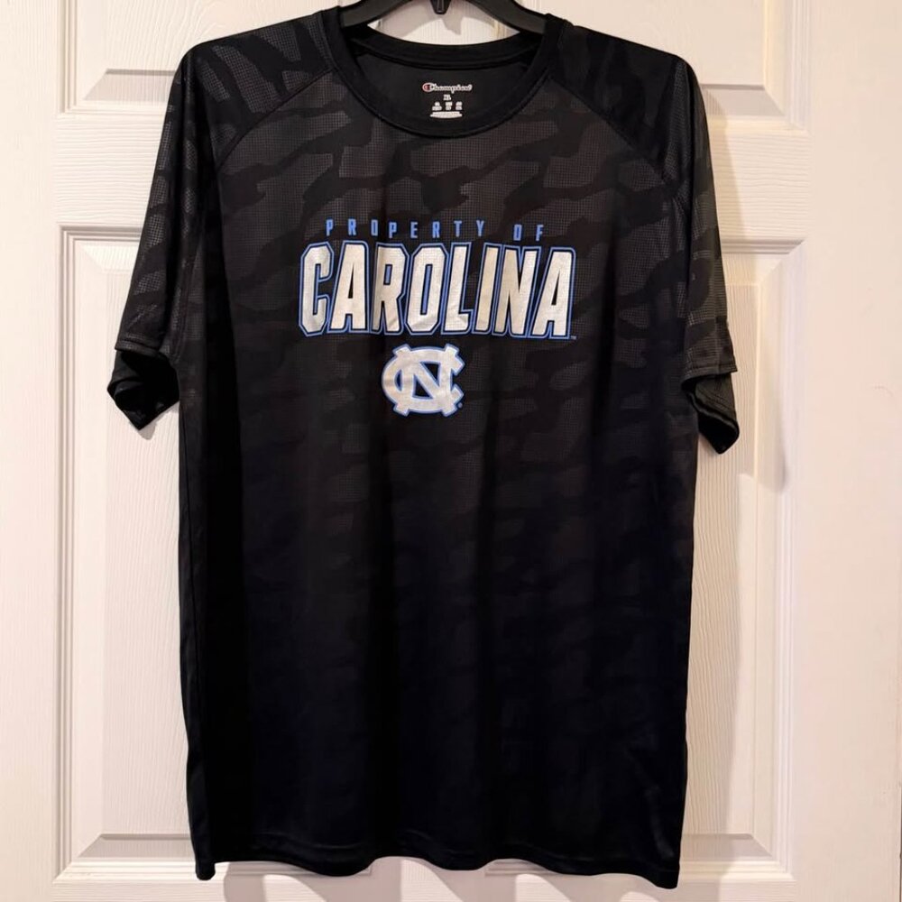 UNC Carolina Tarheel Men's XL Champion Performance T-Shirt (Black Camo)